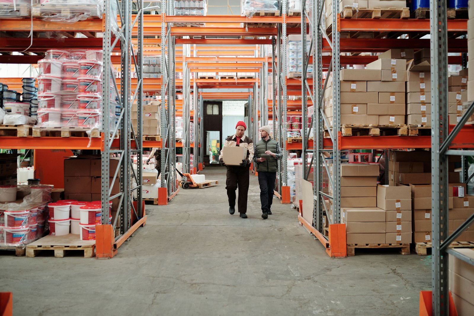 Organised warehouse storage and distribution